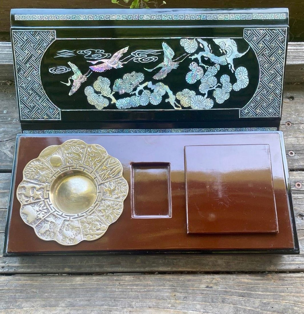 Large Vintage Korean Black Lacquer Mother-of-Pearl Scholar's Box With Brass Dish Insert - 10