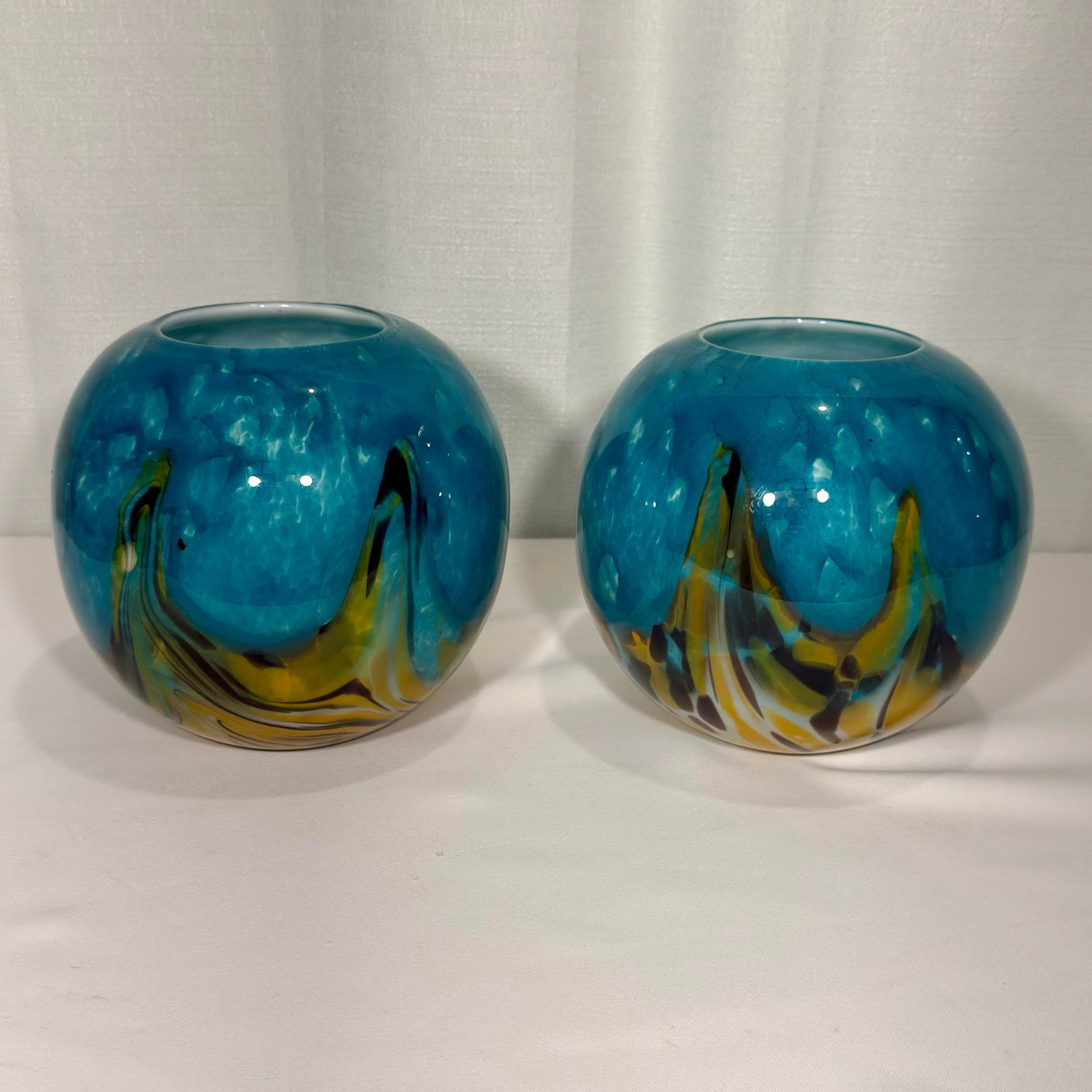Late 20th Century Palm Beach Regency Mdina Style Hand-Blown Mottled Cased Art Glass Globe Vases - A - 5