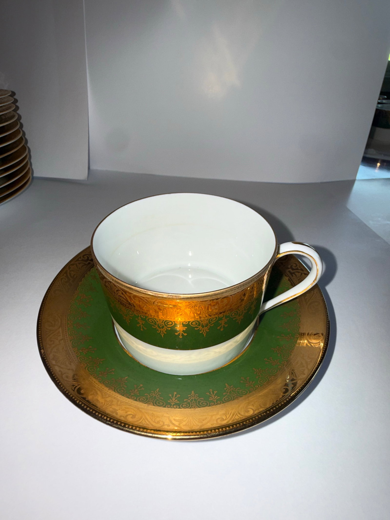 1900s Ch. Field Haviland Limoges France "Label De Qualité" Forest Green & Gold Encrusted 48-Pie - 3