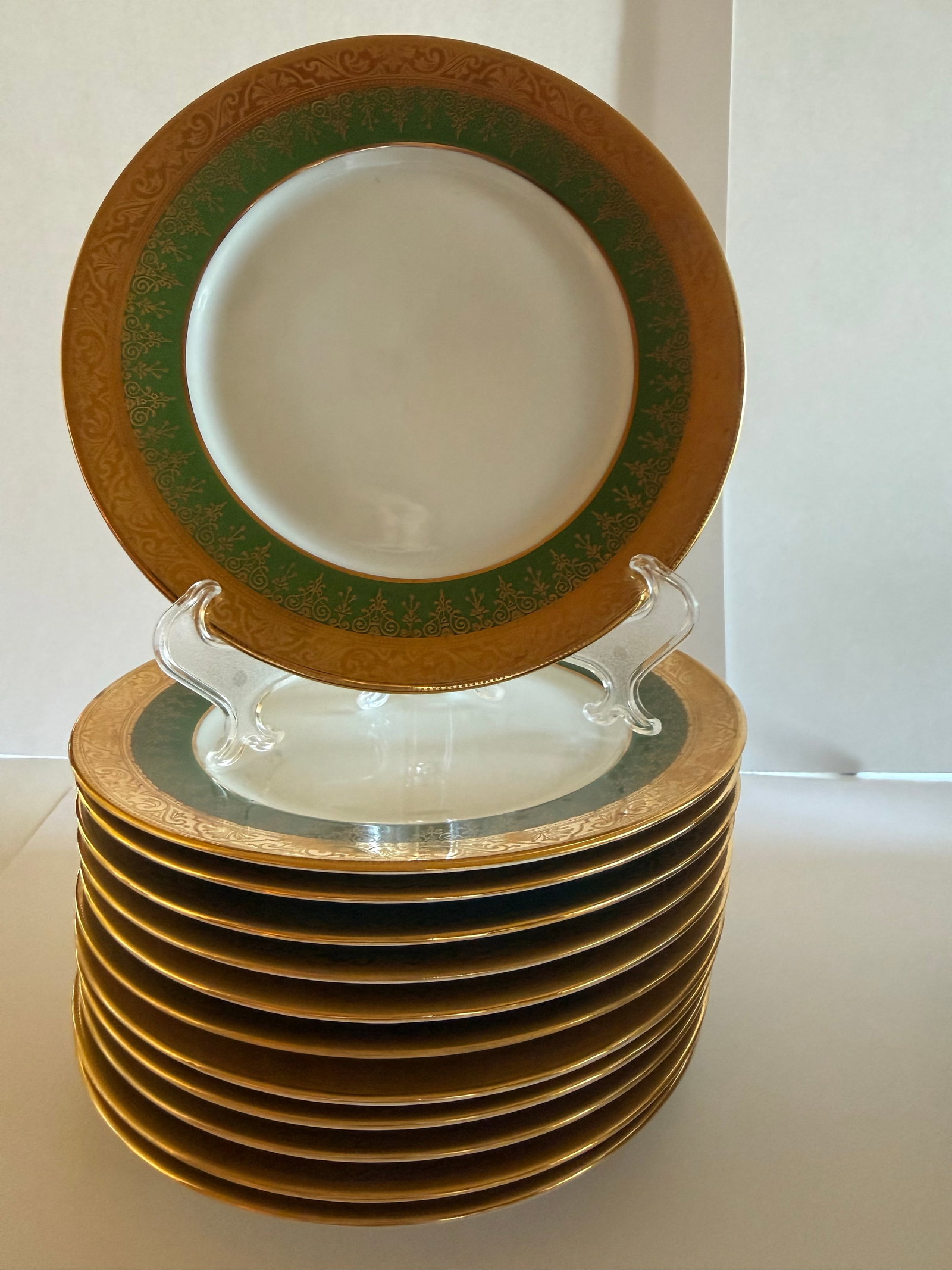 1900s Ch. Field Haviland Limoges France "Label De Qualité" Forest Green & Gold Encrusted 48-Pie - 4