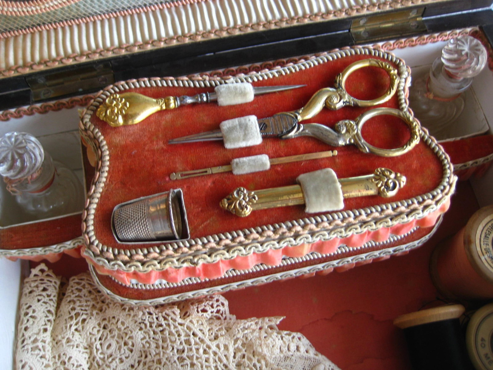 Mid 19th Century French Napoleon III Sewing Box - 3