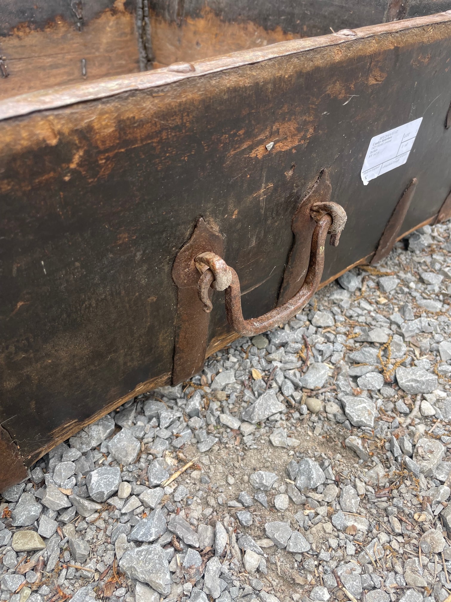 Early 19th Century English Rustic Oak Tray Box With Hand Forged Iron Handles - 7