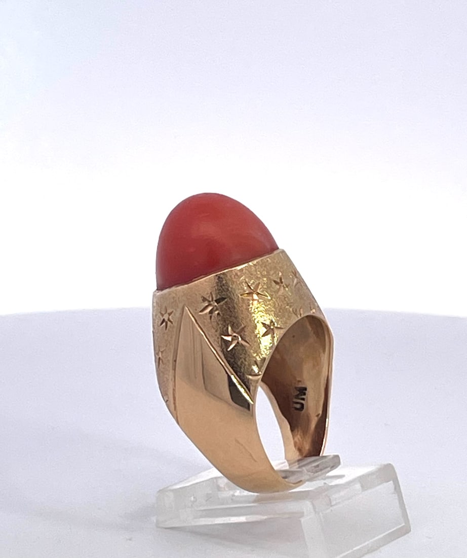 1940s Yellow Gold Mediterranean Coral Cocktail Ring, Unique Design, Size 6.5 - 2