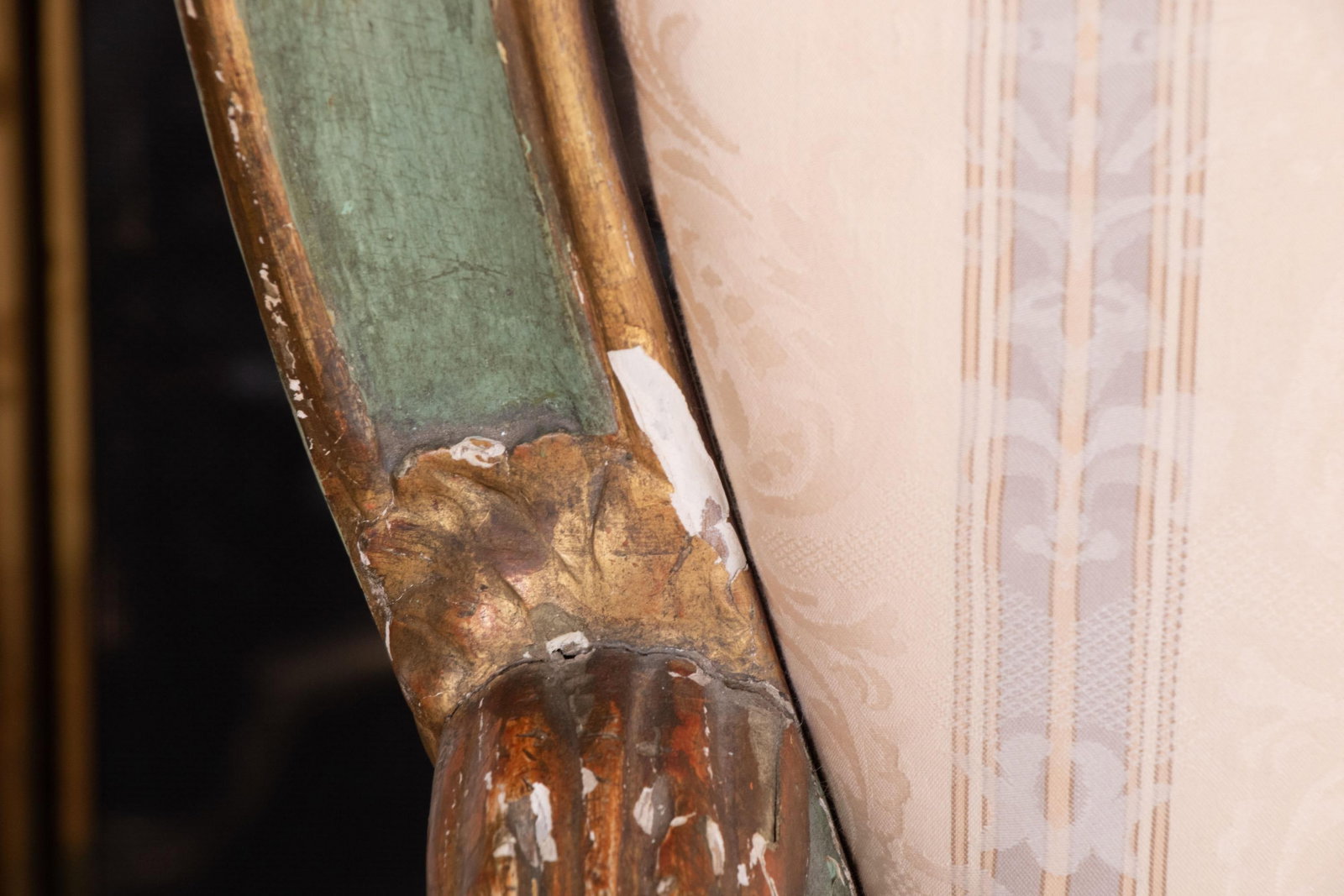 Authentic 18th Century Venetian Carved Wood and Gesso Hall Chair - 9