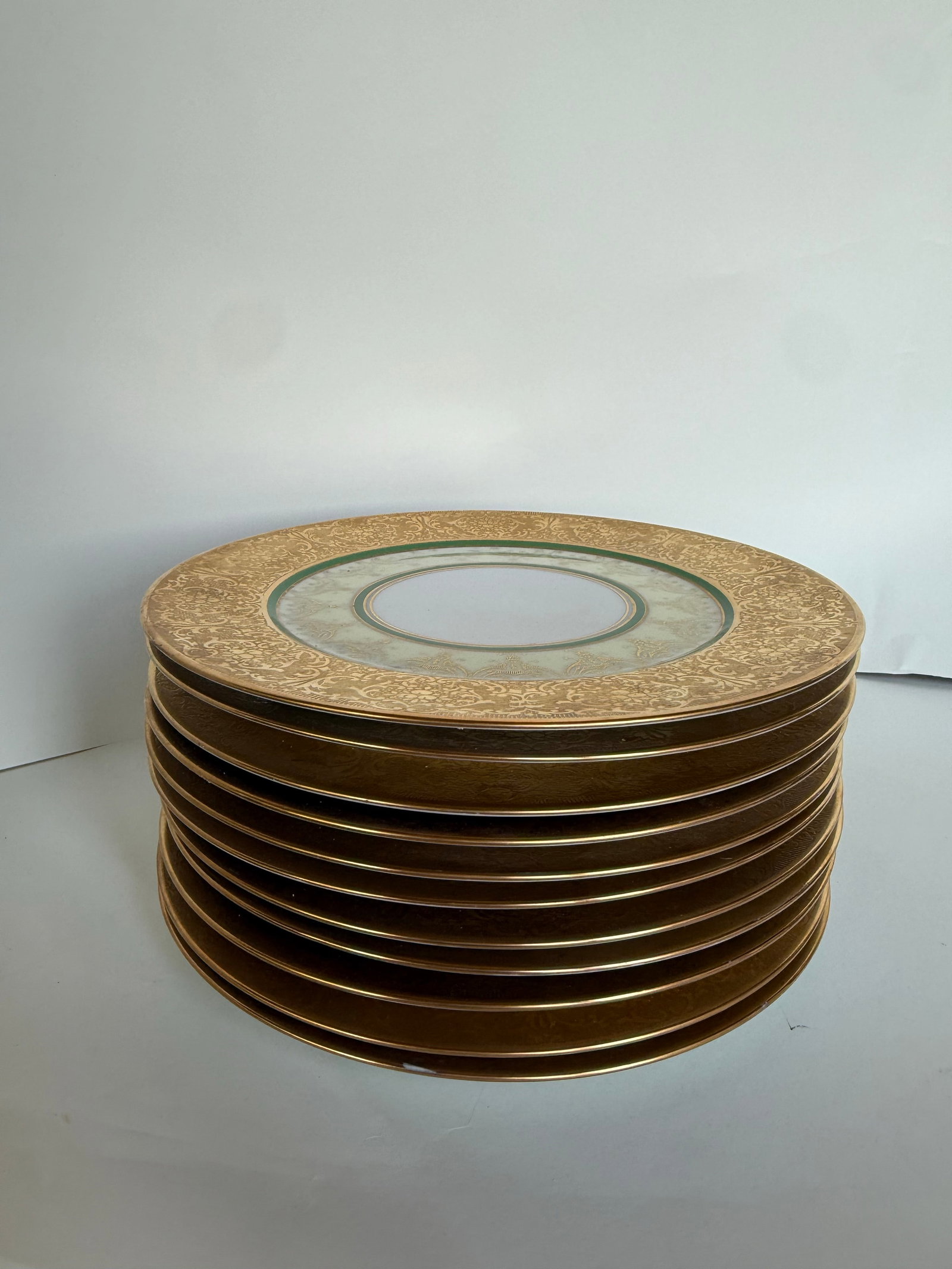Set of 11 Edelstein Bavaria Gilt-Encrusted Service Plates, C. 1930s–40s - 4