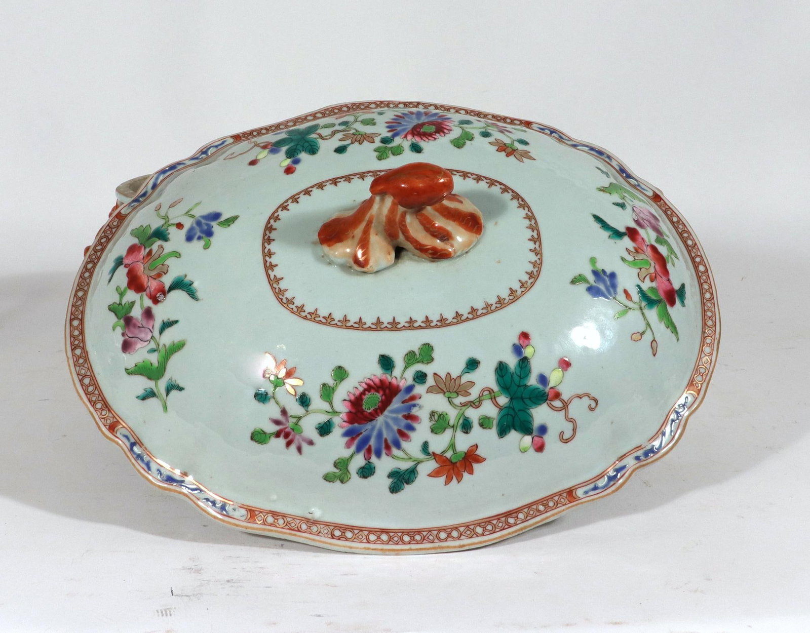 18th-Century Chinese Export Porcelain Double Peacock Pattern Soup Tureen, Cover & Stand - 7
