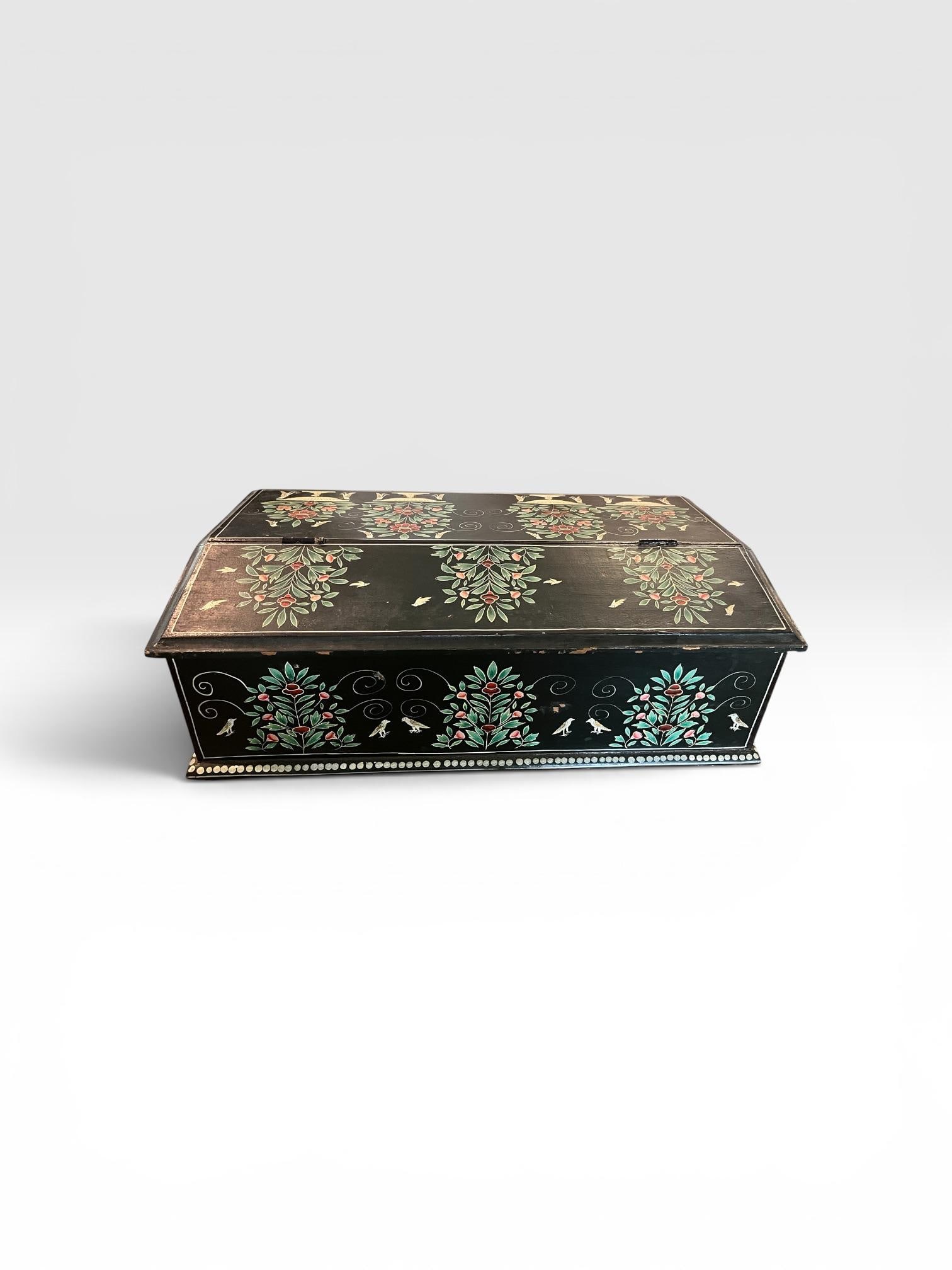 Vintage Hand Painted Slant Front Correspondence Box. - 3