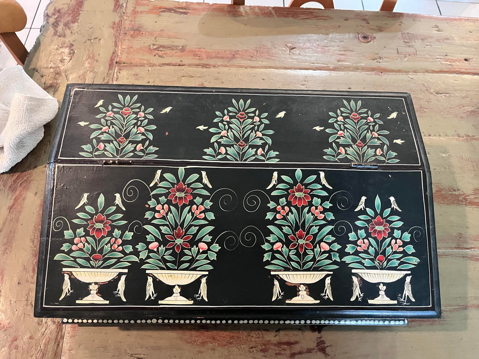 Vintage Hand Painted Slant Front Correspondence Box. - 5