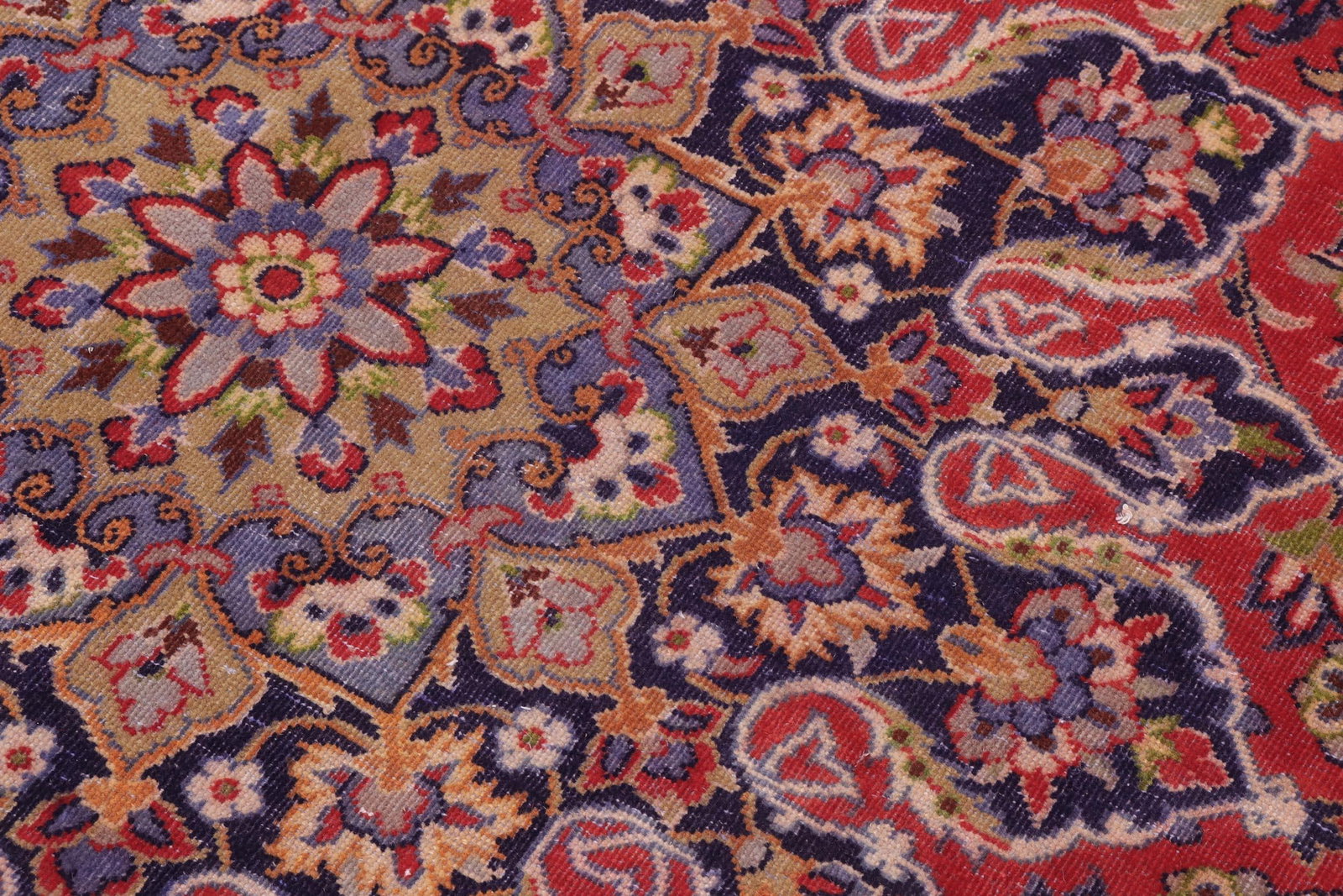 1970s Hand-Knotted Wool Area Rug 9.6x13.8 - 5