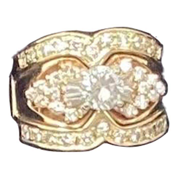 Late 20th Century 14k Gold and Brilliant Cut Diamond Engagement With Wedding Jacket Set With Diamond: GIA appraised for $7200 6-3-24. Condition: Alterations: Original Condition Unaltered Imperfections: Some Imperfections Condition Notes: Excellent condition Origin: United States Materials &