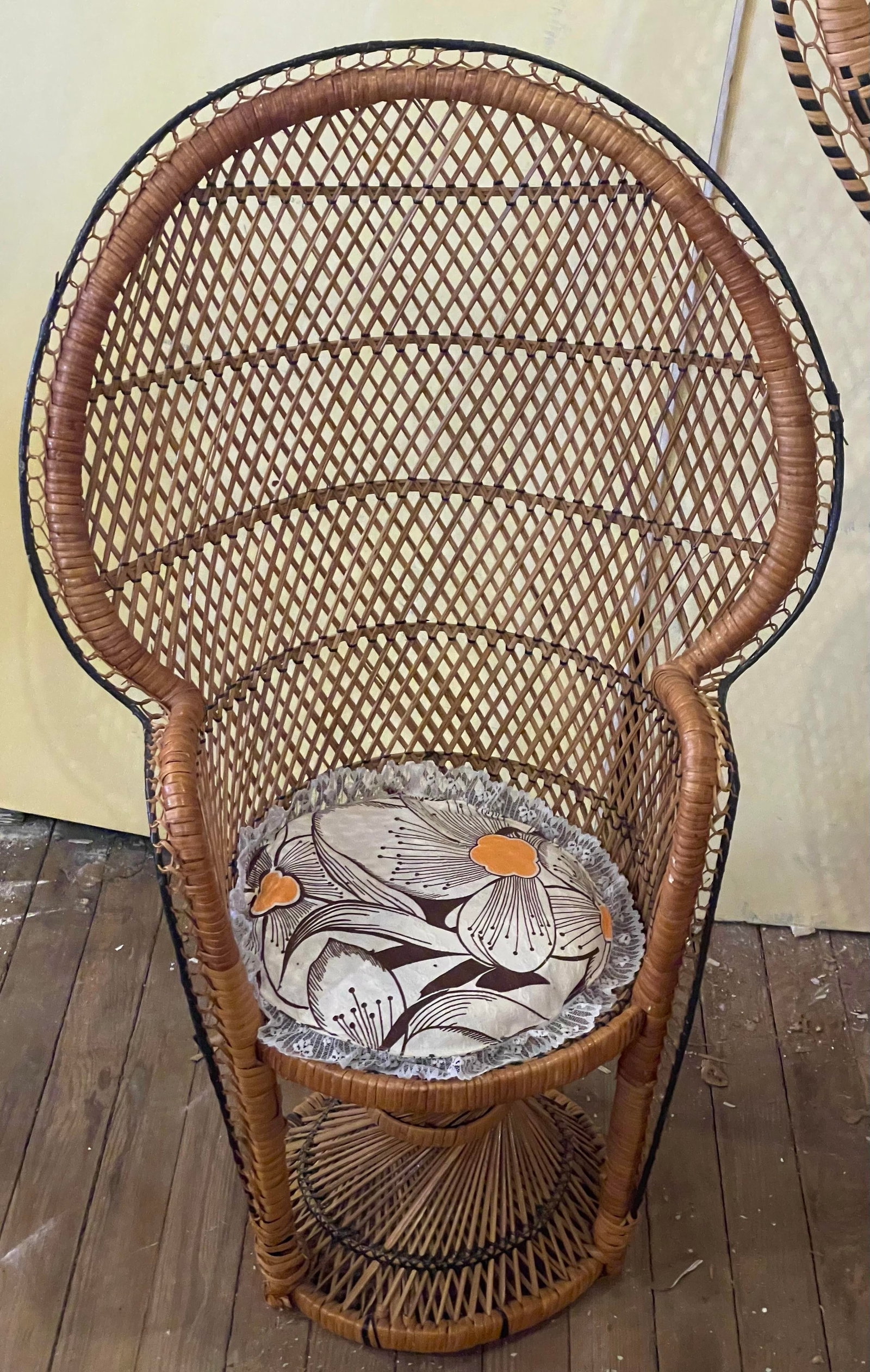 Mommy & Me Pr Small Large Rattan Emmanuelle Fan Peacock Bohemian Wicker Chairs - 9