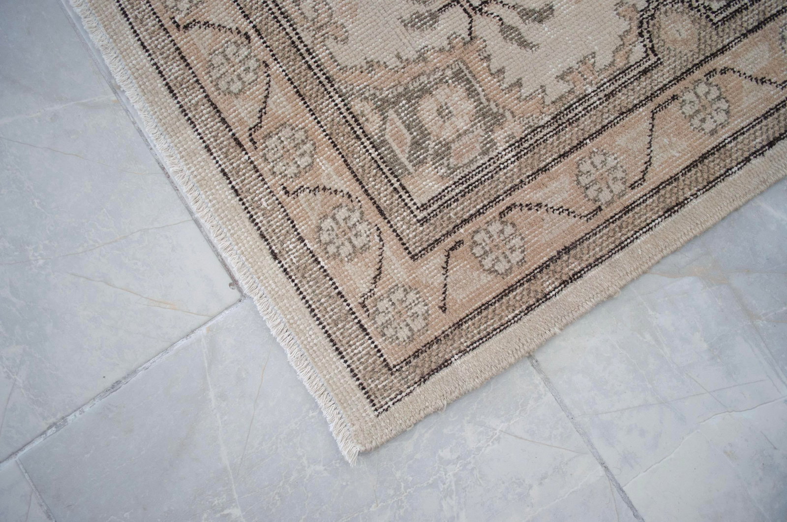 Hand-Knotted Earth Tones Turkish Runner Rug Faded Colors Low Pile Hallway Decor - 2'9"³x - 10