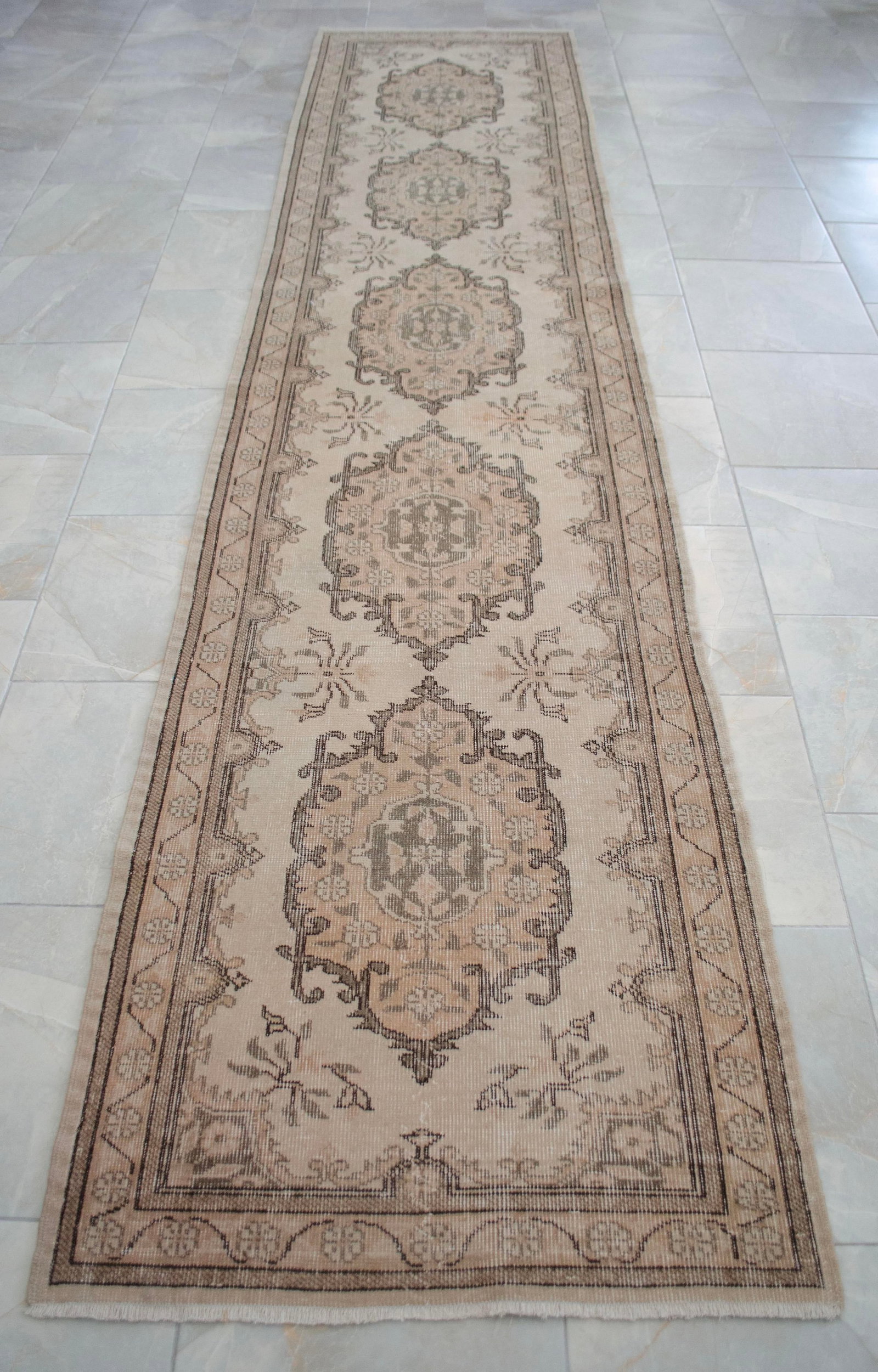 Hand-Knotted Earth Tones Turkish Runner Rug Faded Colors Low Pile Hallway Decor - 2'9"³x - 7