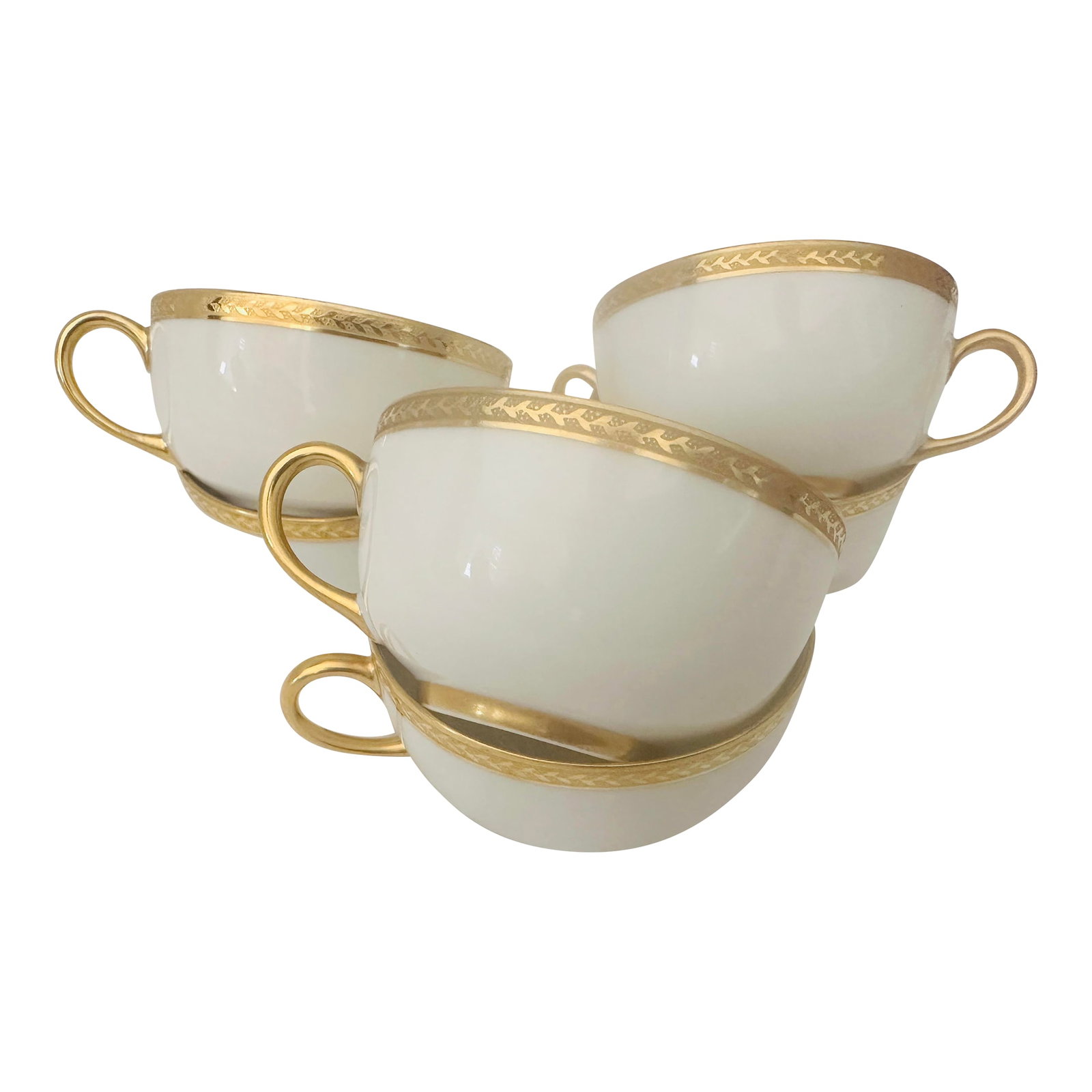 Vintage Set of 6 Vignaud Limoges Gold Rim Cups: Vintage set of 6 Vignaud Limoges Gold Rim Cups, perfect to mix and match with other gold rim dishes. I have sauces that have a gold rim shown in the last pic that would go great with them. I didn't
