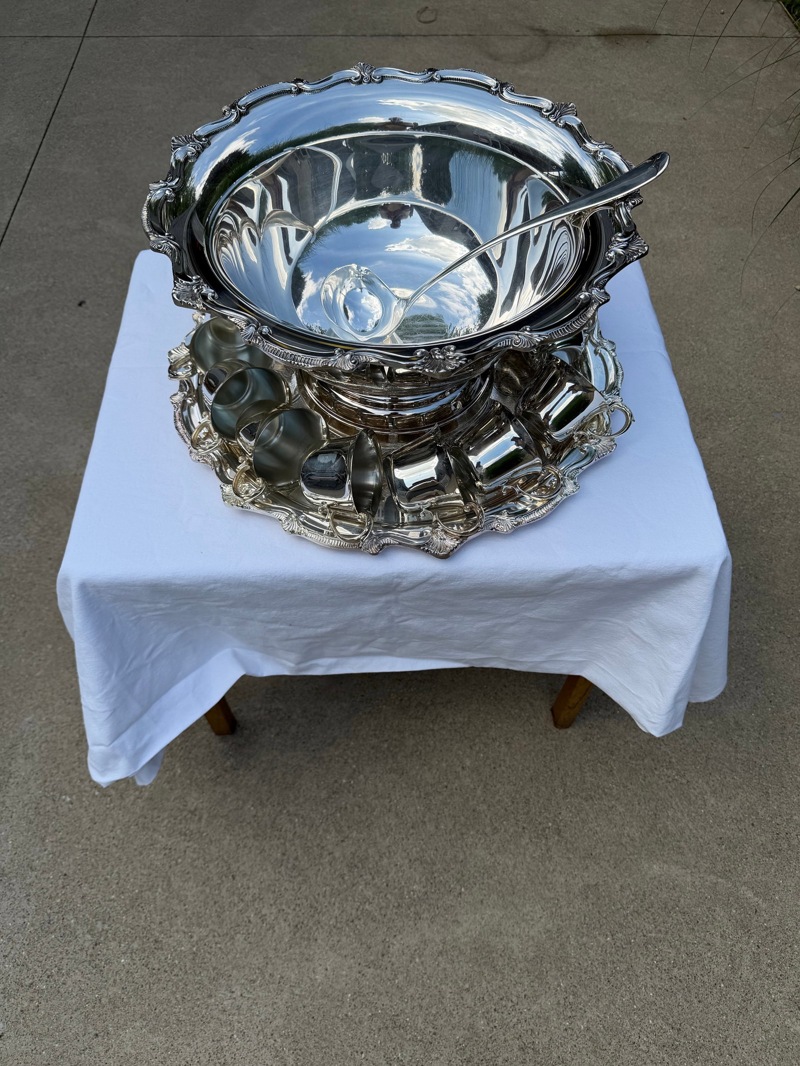 1970s Leonard Silver Plate Punch Bowl - Set of 15 - 9
