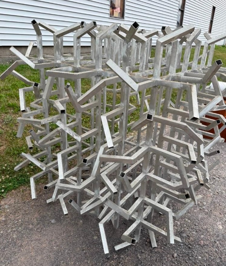"Bristling"— Large Abstract Aluminum Sculpture, Herbert Simon Estate, 1975 - 4