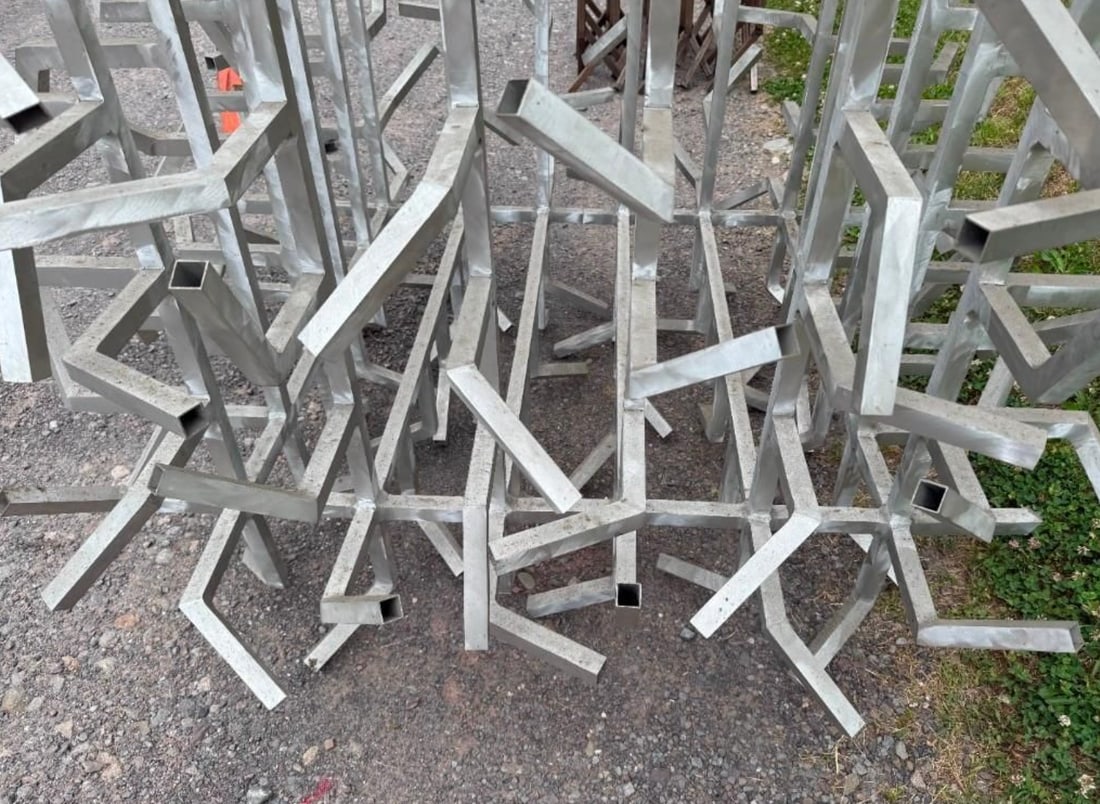 "Bristling"— Large Abstract Aluminum Sculpture, Herbert Simon Estate, 1975 - 5
