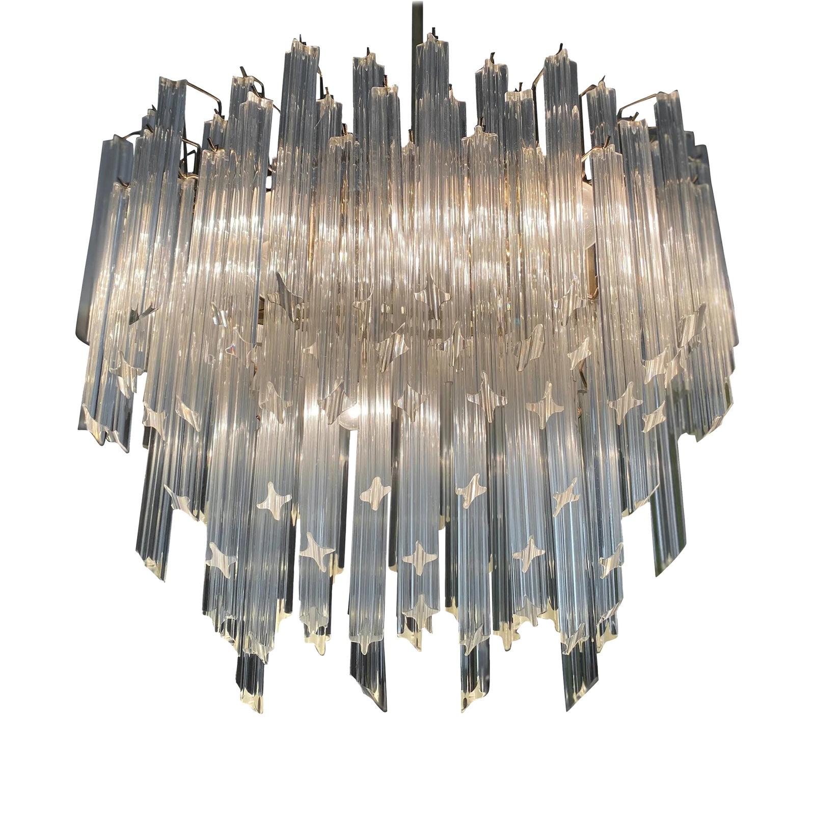 1960s Six-Tier Murano Crystal Italian 120 Quadriedri Prism Chandelier: This superb Murano glass chandelier comes with 120 transparent quadriedri prisms on gold frame and 6 light bulbs. A circa 1960s six-tier oval chandelier, suspended from a metal rod. Wiring and sockets