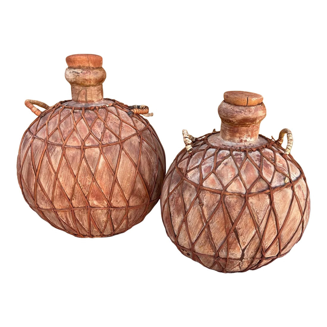 Vintage Pair of 2 Large Clay Decorative Water Jugs: Vintage Pair of 2 Large Clay Water Jugs wrapped in Leather with handles and lids. Perfect for indoors or outdoors. Made in India Large-24in h x 19in w x 12in d Med-22in h x 17in w x 11in d Condition: