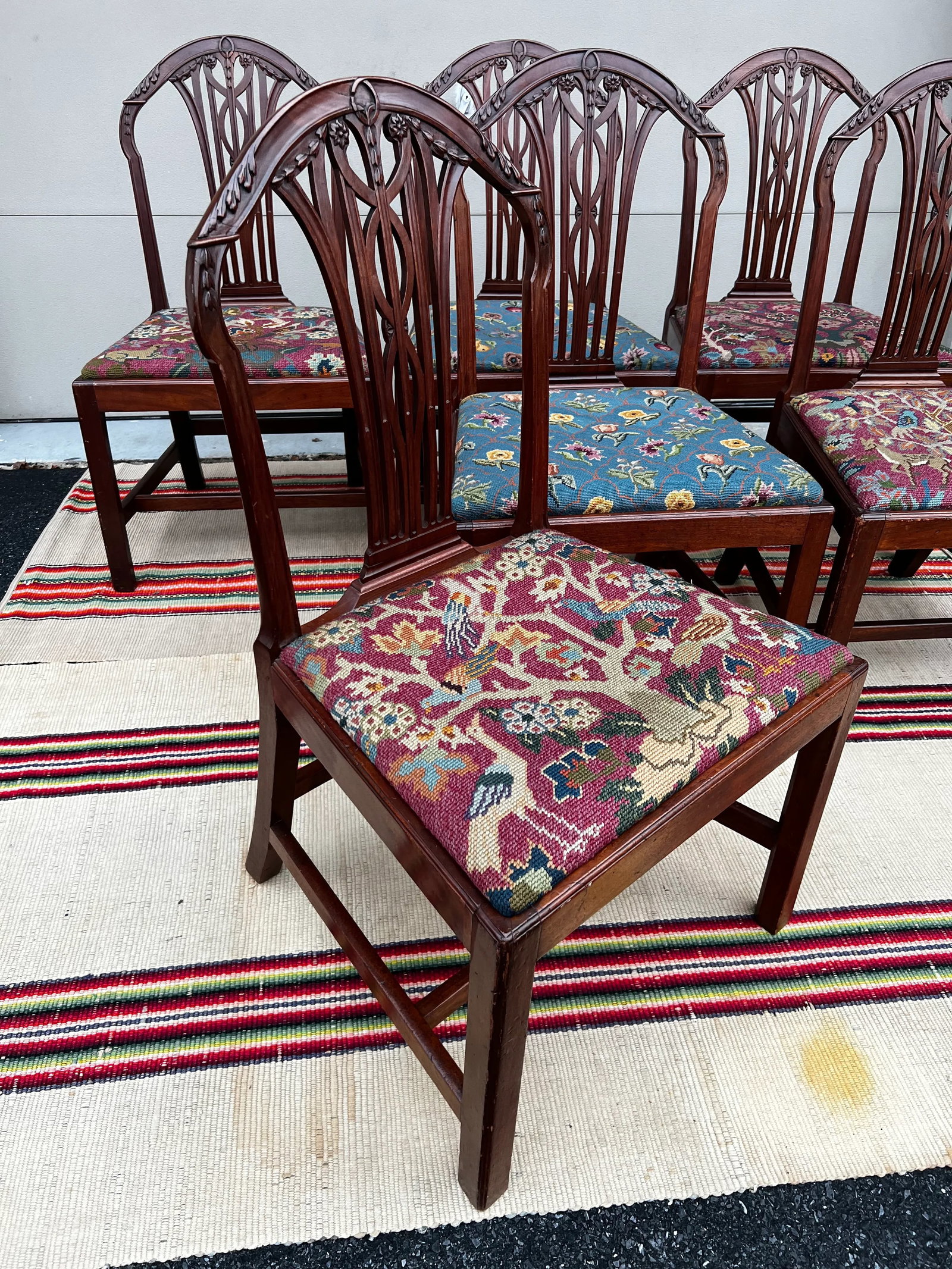 Circa 1790s English George III Carved Mahogany Hepplewhite Dining Chairs- Set of 6 - 12
