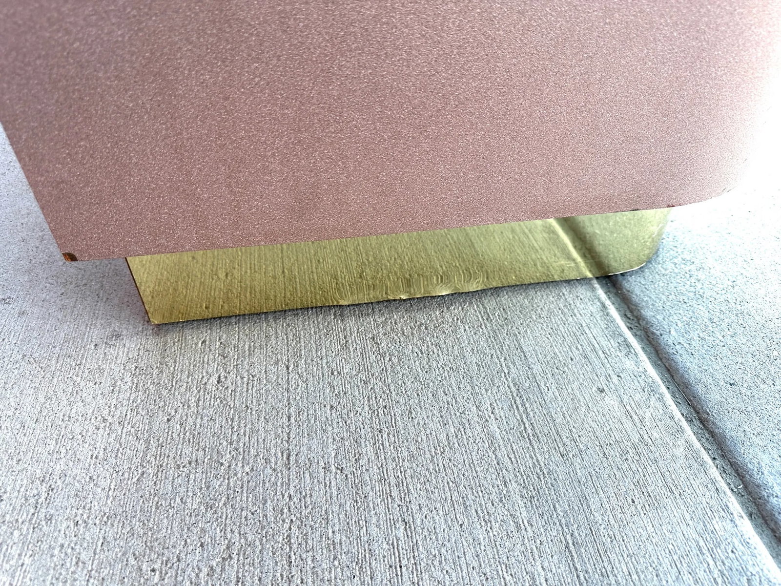Vintage Postmodern Waterfall Front Mauve/Brass 2 Drawer Nightstands-a Pair - 10