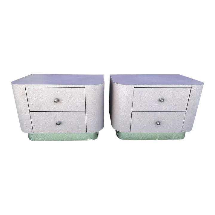 Vintage Postmodern Waterfall Front Mauve/Brass 2 Drawer Nightstands-a Pair: Accepting offers at big discounts, put your offers in, I need to move items for new inventory Pretty in Pink Pair of Mauve/Brass 2 Drawer Nightstands with brass base. Curved front corners. Matte