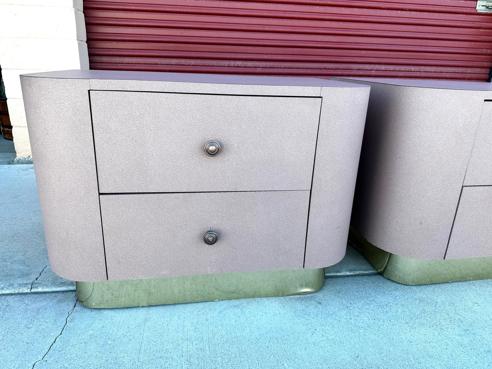 Vintage Postmodern Waterfall Front Mauve/Brass 2 Drawer Nightstands-a Pair - 4
