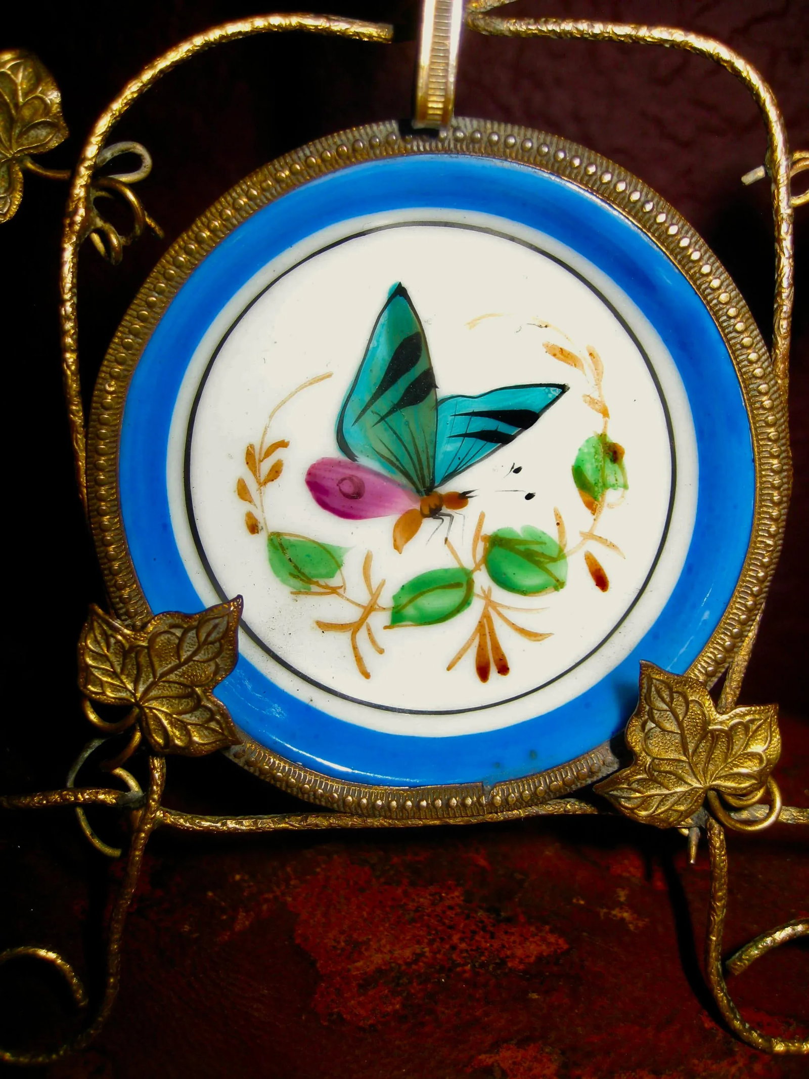 Late 19th Century French Porcelain Women Pocket Watch Holder - 4