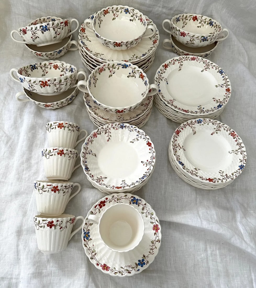 Vintage Spode Wicker Dale Dinnerware 60 Piece Set - 11