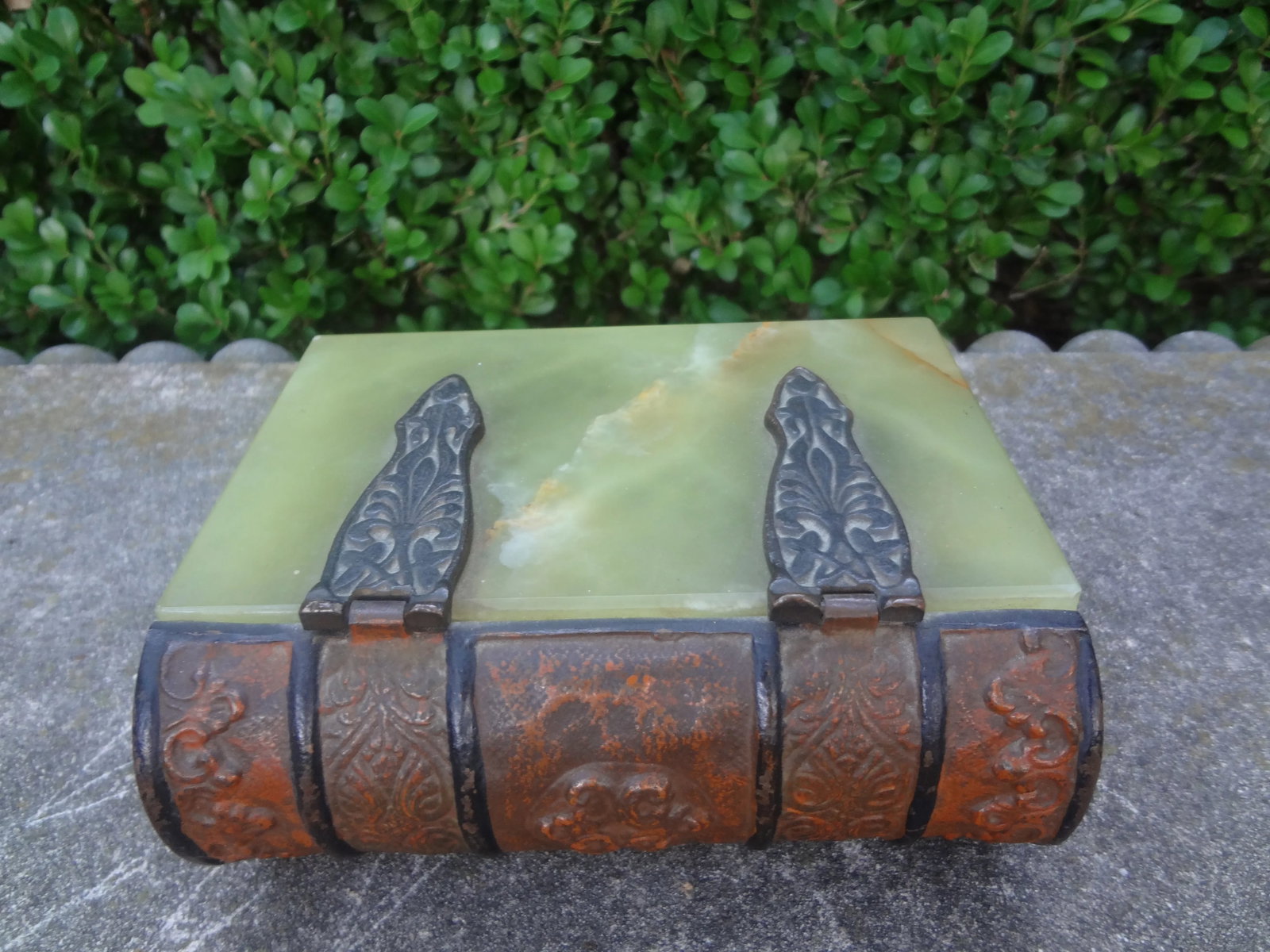 1920s Antique Austrian Alabaster and Gilt Metal Book Box - 10