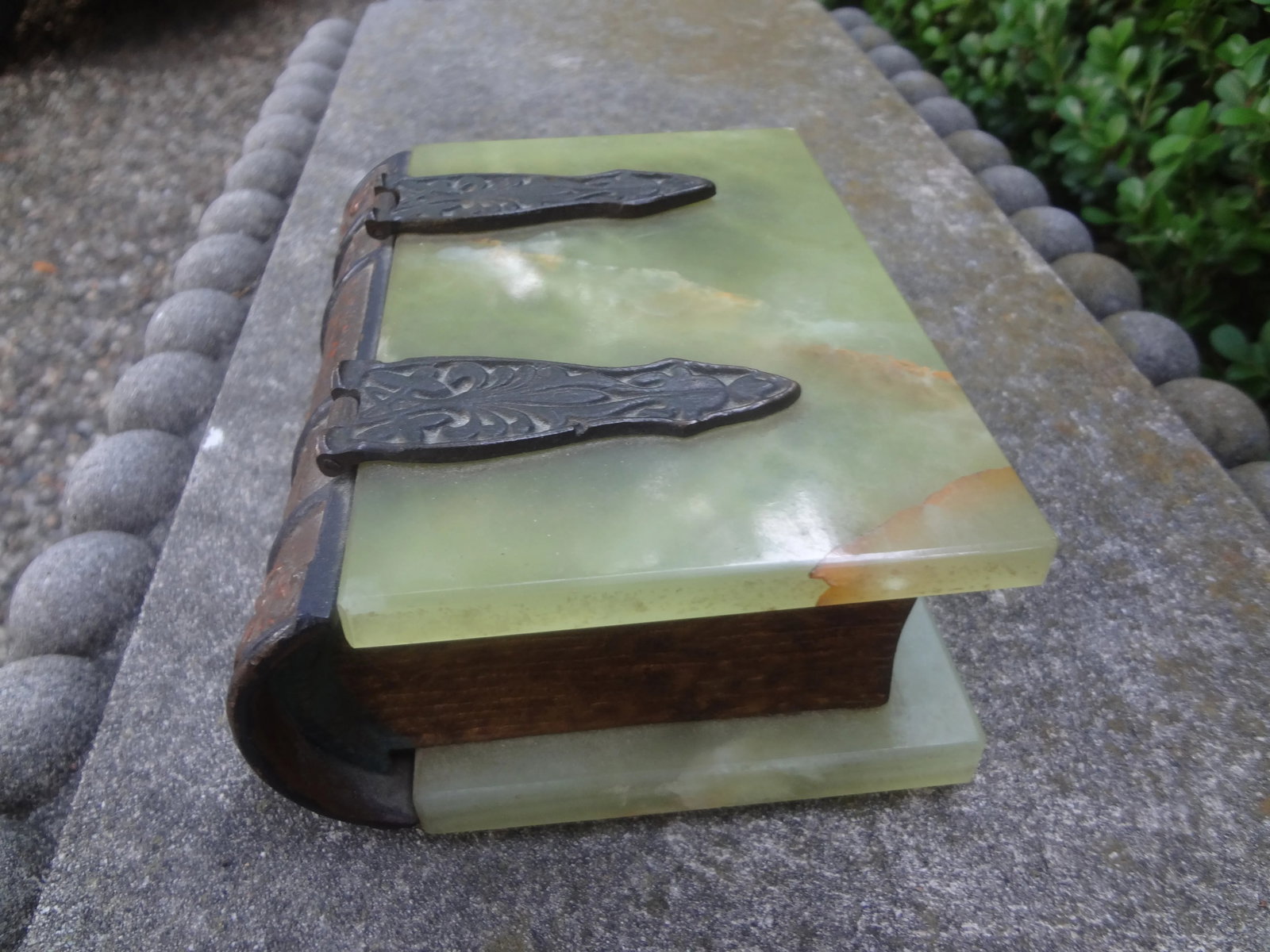 1920s Antique Austrian Alabaster and Gilt Metal Book Box - 3