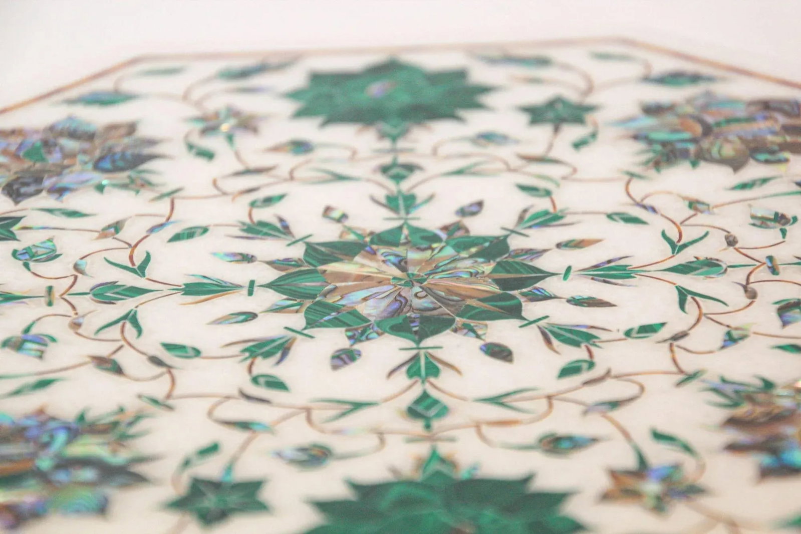 Pietra Dura White Mosaic Octagonal Inlaid Marble Top Handcrafted Agra India 1980 - 11