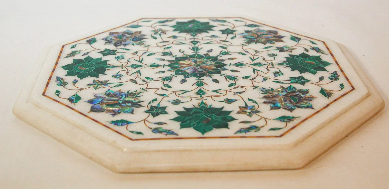 Pietra Dura White Mosaic Octagonal Inlaid Marble Top Handcrafted Agra India 1980 - 2
