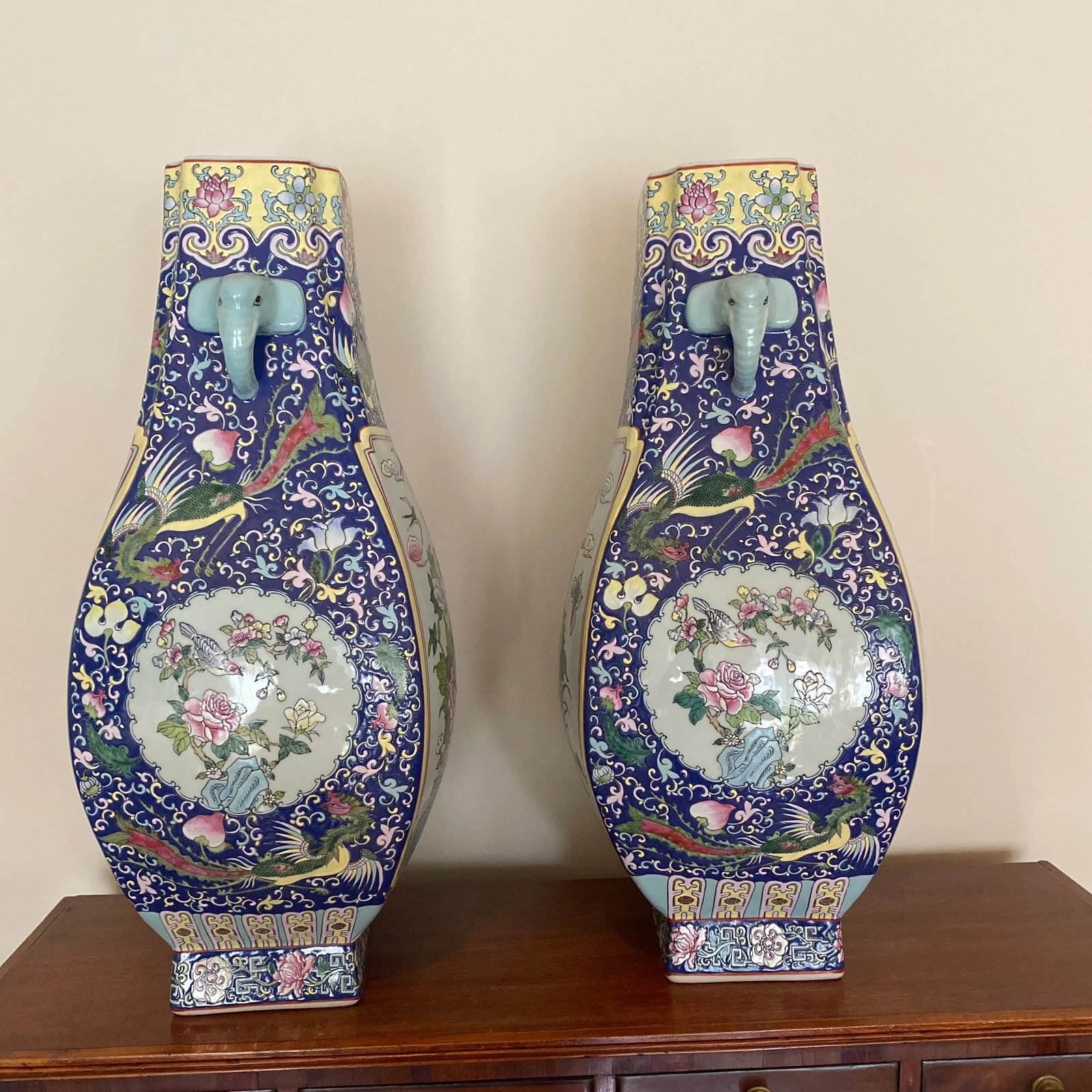Vintage Oversized Hand Painted Asian Jars ~ a Pair - 4