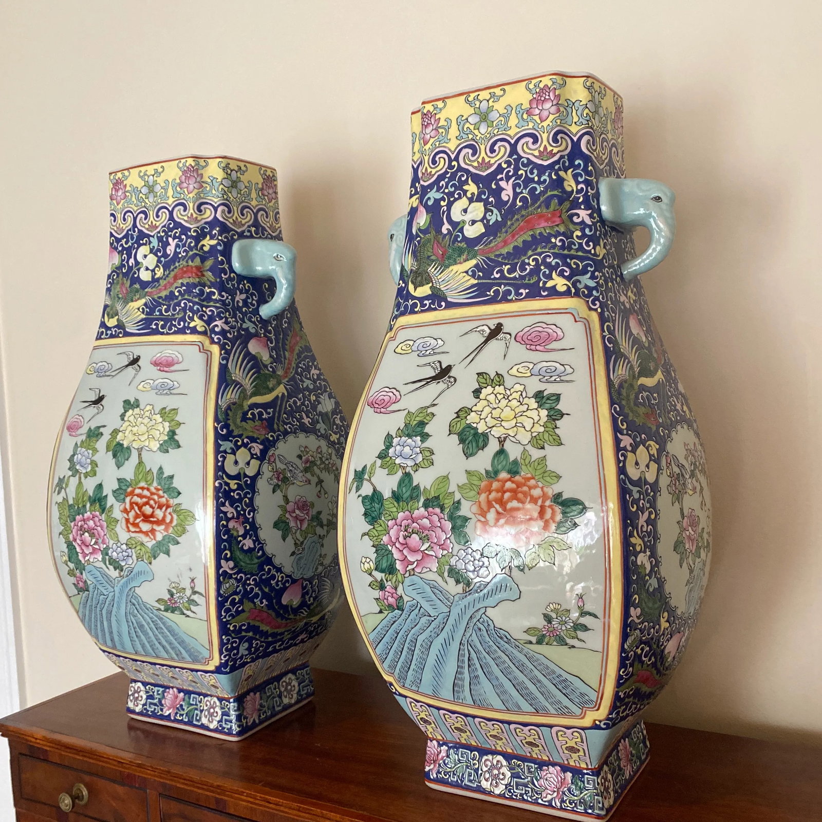 Vintage Oversized Hand Painted Asian Jars ~ a Pair - 7