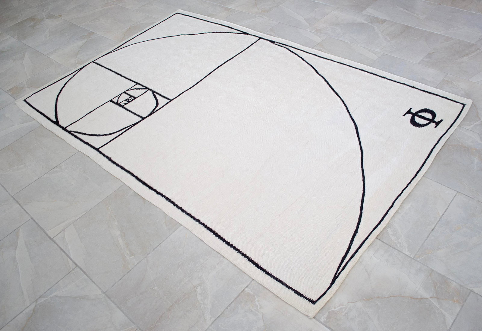 Fibonacci - Golden Ratio Themed Silk Hand Woven Area Rug Kilim Wall Rug 4"²11"³ × - 8