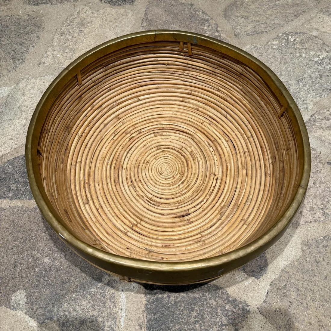 1980s Mid Century Modern Rattan and Brass Centerpiece Bowl - 2