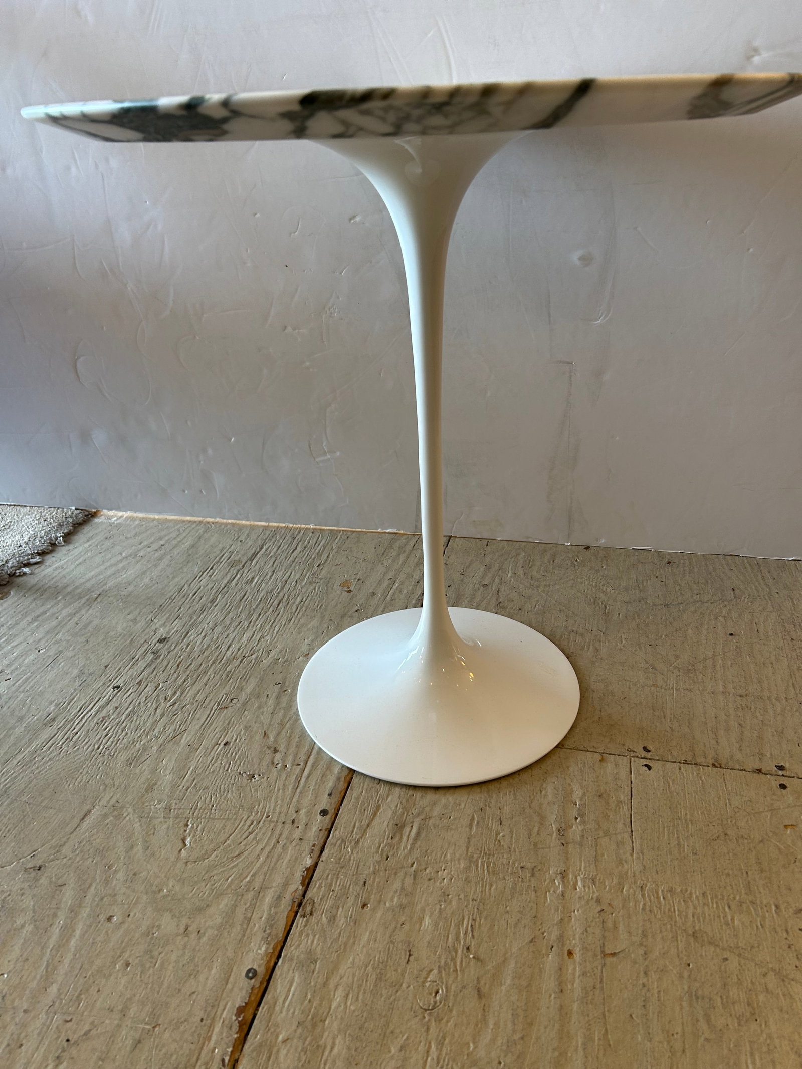 Knoll Eero Saarinen Small Round Martini Table With Marble Top - 3