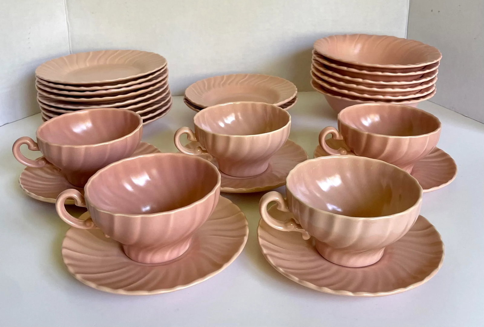 44 Pieces - 1940's Pink Franciscan Coronado Dinnerware and Serving Set - 2