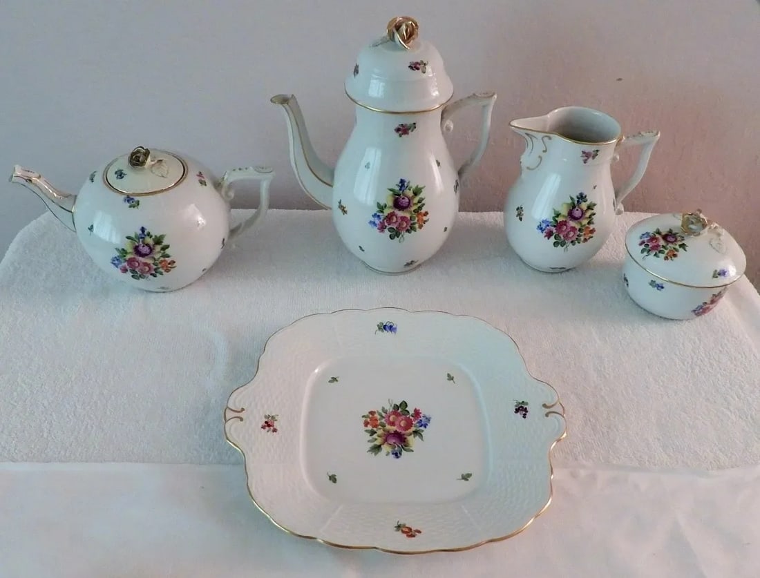 Herend Vilma's Bouquet 23 Piece Tea Coffee Dessert Cake Plates Cups & Saucers Set 1940 - 3