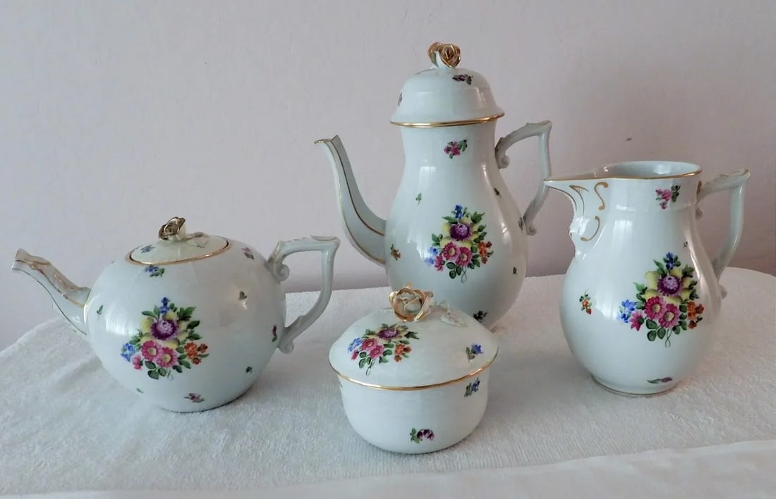Herend Vilma's Bouquet 23 Piece Tea Coffee Dessert Cake Plates Cups & Saucers Set 1940 - 4
