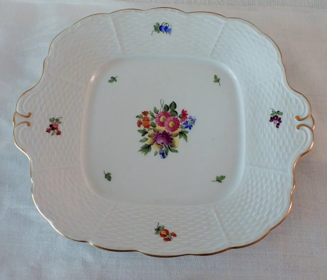 Herend Vilma's Bouquet 23 Piece Tea Coffee Dessert Cake Plates Cups & Saucers Set 1940 - 8