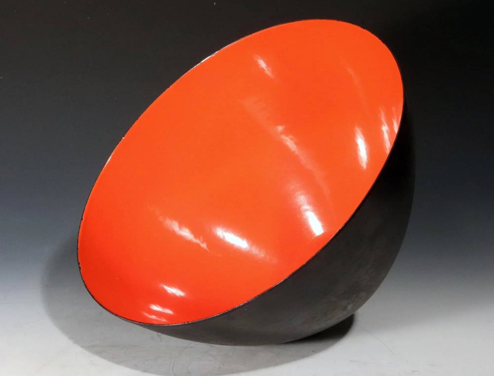 Modernist Kranit Bowl in Black Steel and Red Enamel, by Herbert Krenchel for Torben Ã˜ - 2