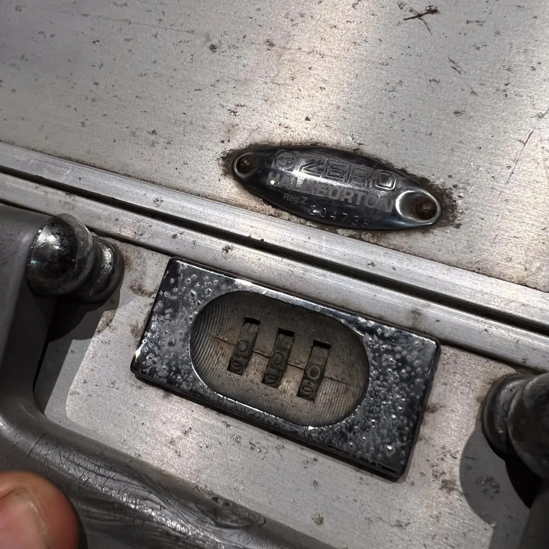 1970s Zero Halliburton Aluminum Hard Suitcase Vintage Modern Luggage - 11