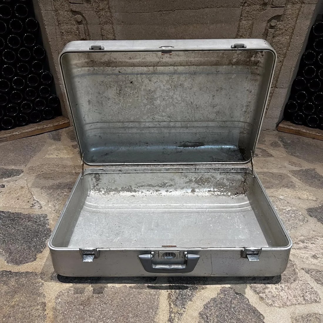1970s Zero Halliburton Aluminum Hard Suitcase Vintage Modern Luggage - 12