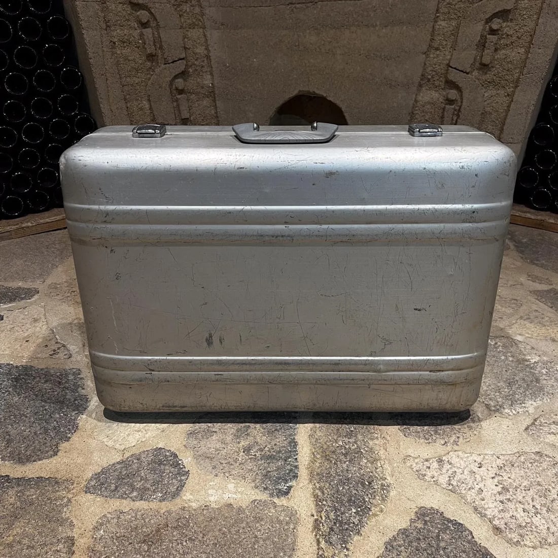 1970s Zero Halliburton Aluminum Hard Suitcase Vintage Modern Luggage - 13