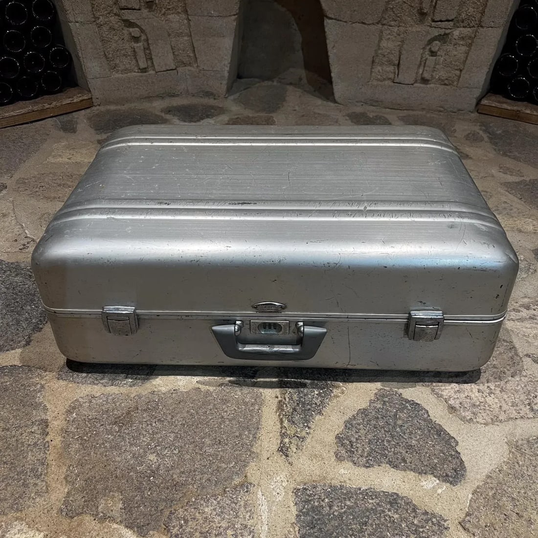 1970s Zero Halliburton Aluminum Hard Suitcase Vintage Modern Luggage - 3