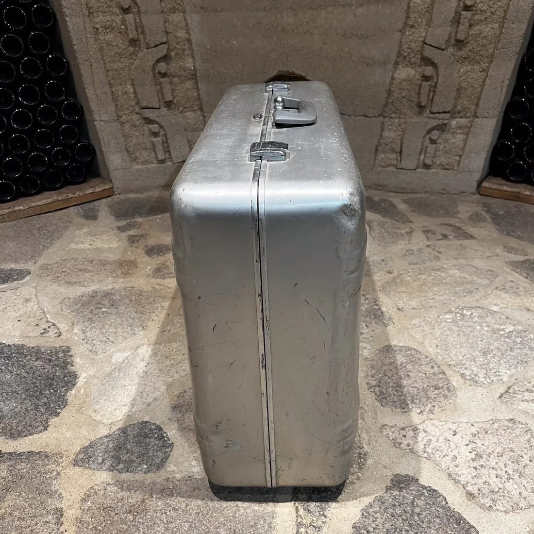 1970s Zero Halliburton Aluminum Hard Suitcase Vintage Modern Luggage - 4