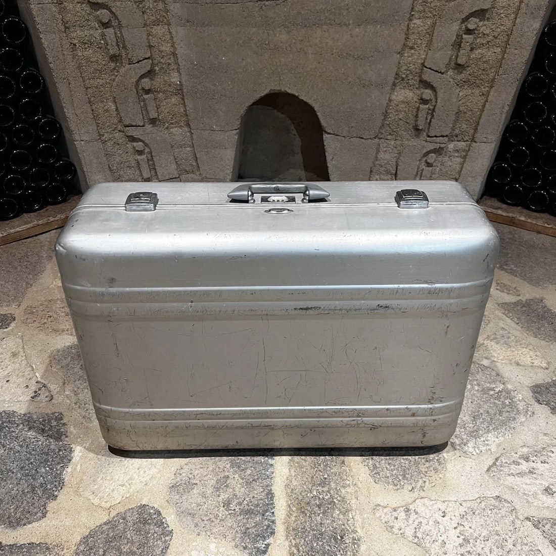 1970s Zero Halliburton Aluminum Hard Suitcase Vintage Modern Luggage - 5