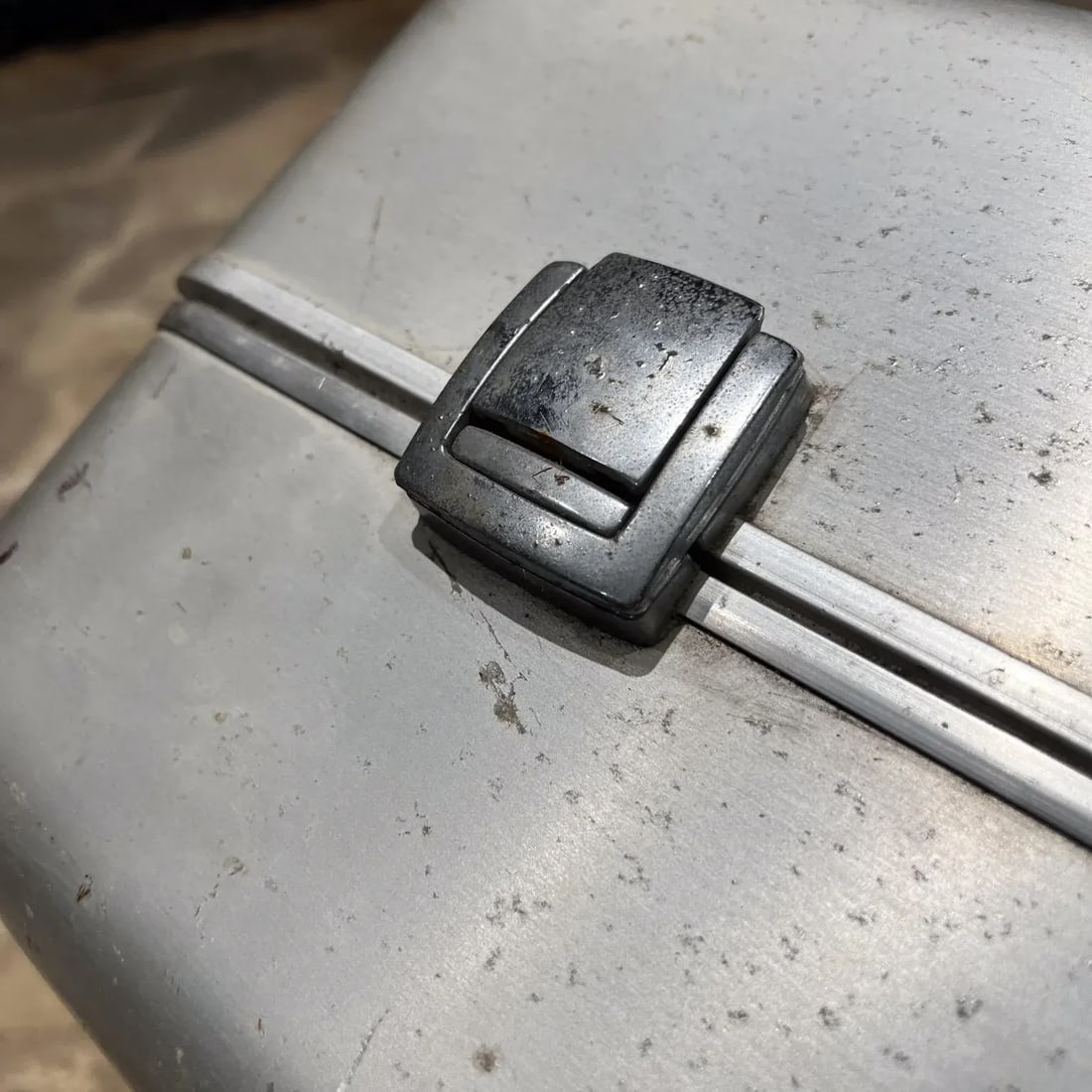1970s Zero Halliburton Aluminum Hard Suitcase Vintage Modern Luggage - 7